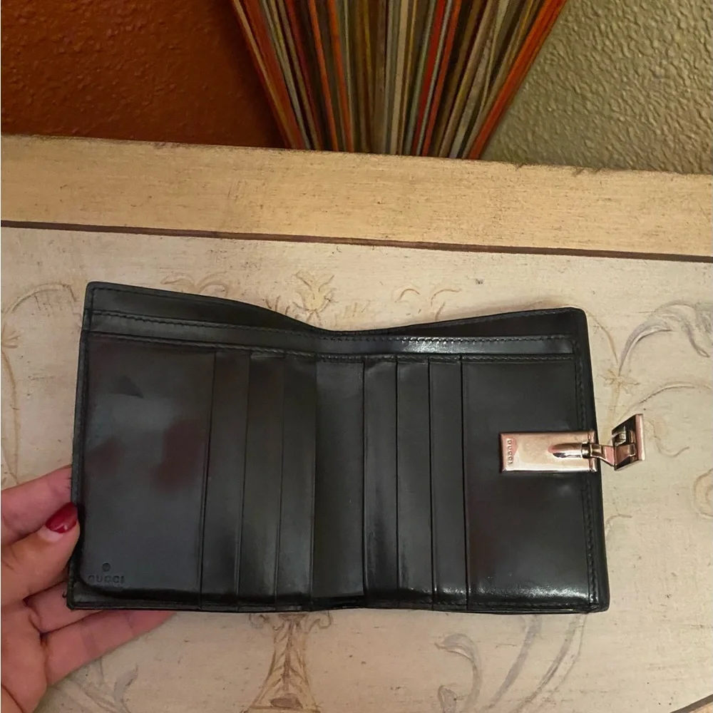 Gucci - VINTAGE - GUC - Black Leather Bifold Wallet - Tom Ford Era - Unisex